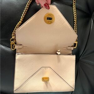 Elegant Cream Leather Shoulder Bag